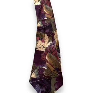 Vintage Wembley Brown Autumn Leaf Pattern 4” Wide Necktie 56” Tie 100% Silk